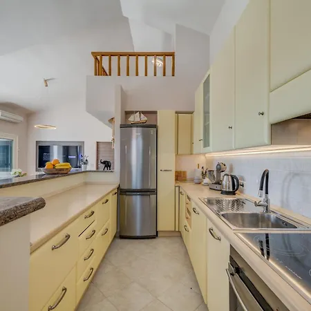 Apartment Parat Kaštela